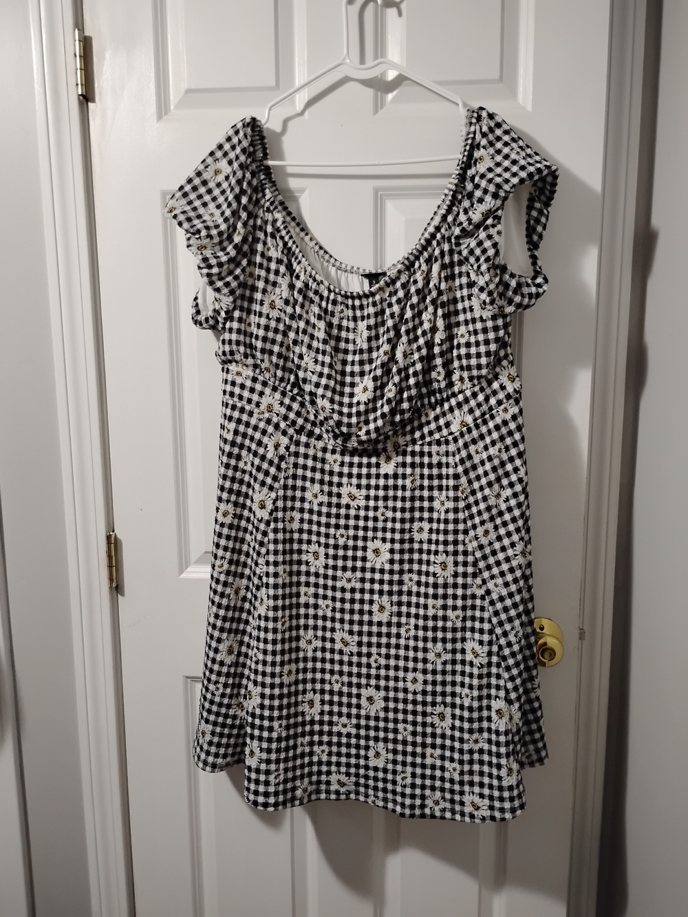 Women's Torrid Daisy Black And White Ruffle-Sleeve Dress